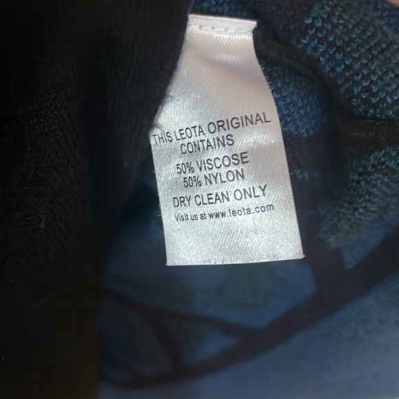 LEOTA Ava A-Line Fit and Flare Geometric Sweater Knit Sleeveless Dress - Picture 11 of 13